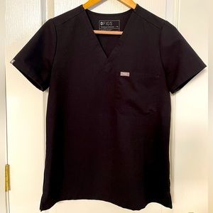 Figs Women’s scrub top black size small